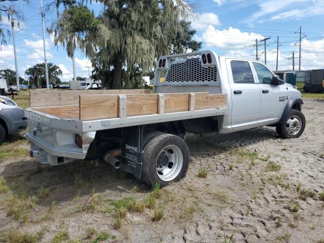 3C7WRNEL2JG321411 - 2018 RAM 5500 SILVER photo 3