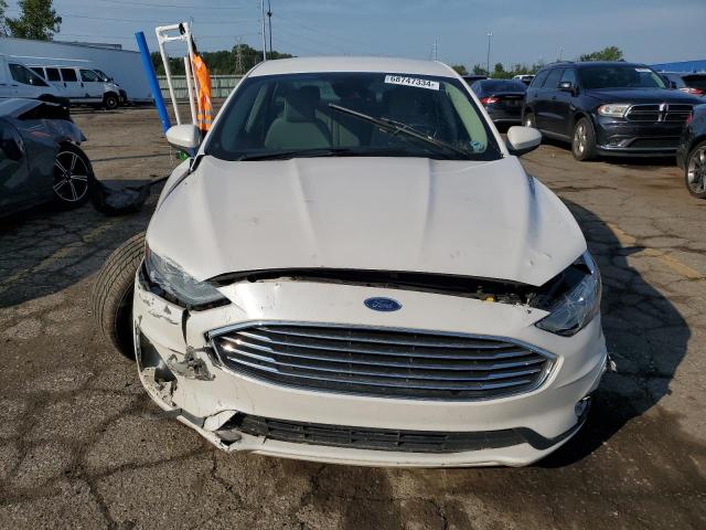 3FA6P0HD6LR187445 - 2020 FORD FUSION SE WHITE photo 5