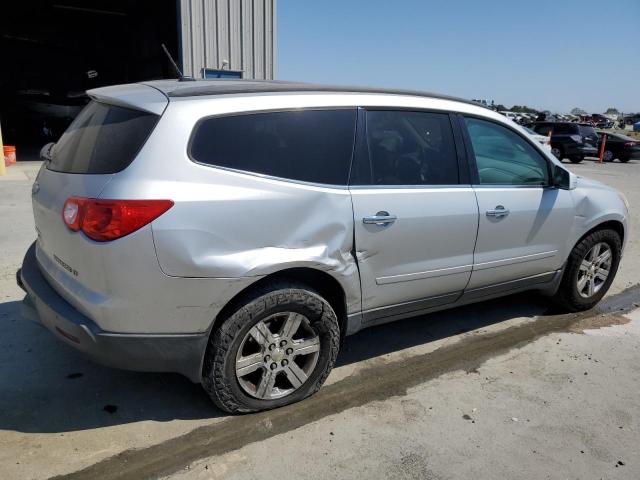 1GNKVJED8BJ100220 - 2011 CHEVROLET TRAVERSE LT SILVER photo 3