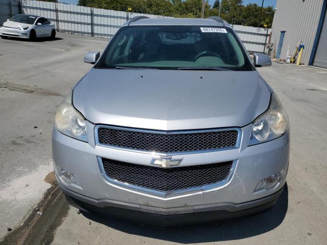 1GNKVJED8BJ100220 - 2011 CHEVROLET TRAVERSE LT SILVER photo 5