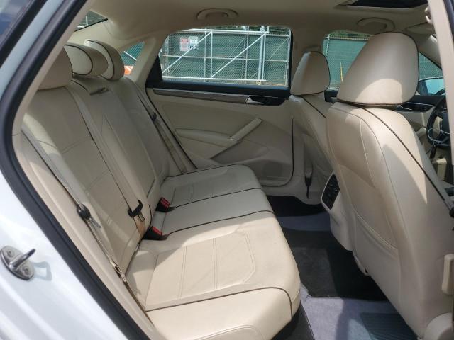 1VWBS7A31GC043160 - 2016 VOLKSWAGEN PASSAT SE WHITE photo 10