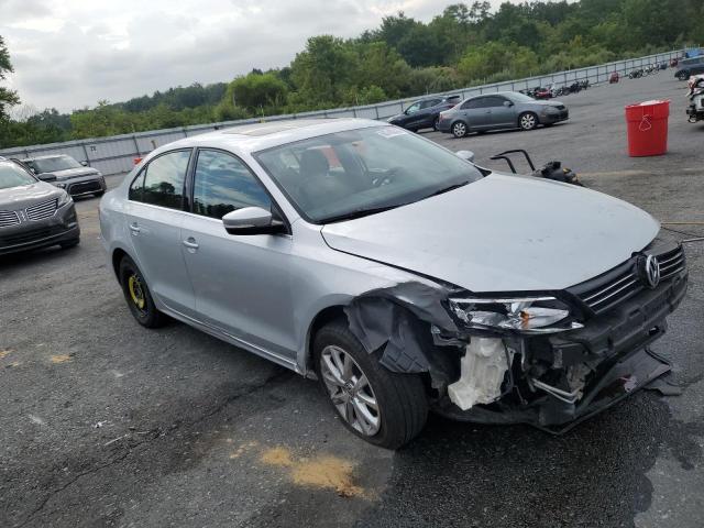 3VWDP7AJ2DM298483 - 2013 VOLKSWAGEN JETTA SE SILVER photo 4
