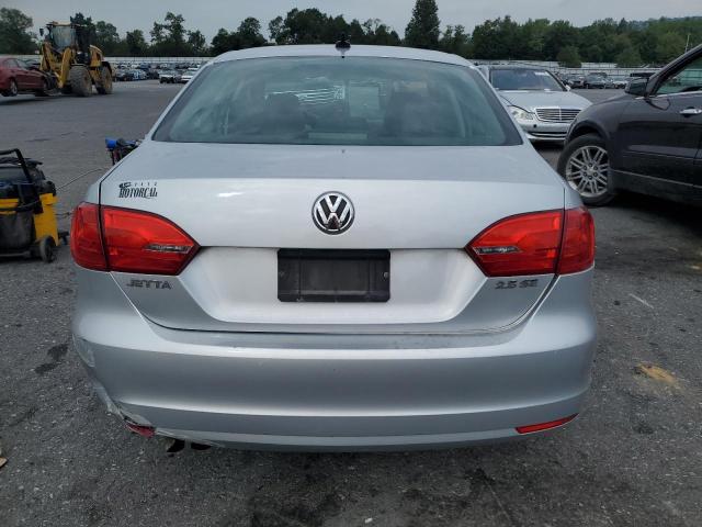 3VWDP7AJ2DM298483 - 2013 VOLKSWAGEN JETTA SE SILVER photo 6