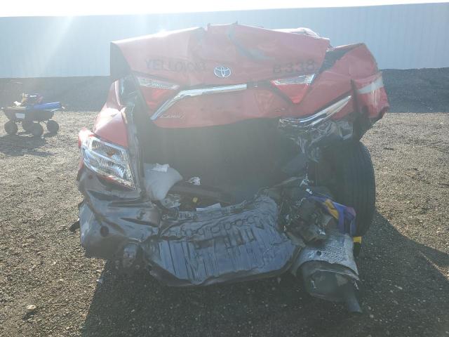 4T1BF1FK4HU375234 - 2017 TOYOTA CAMRY LE 红色 照片 6