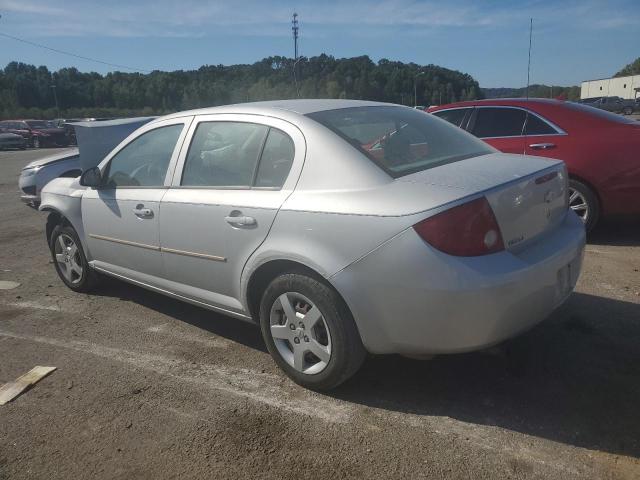 1G1AK52F557582939 - 2005 CHEVROLET COBALT SILVER photo 2