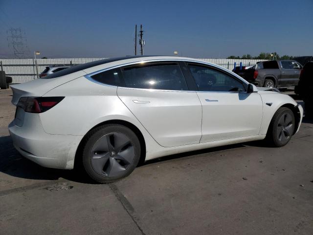 5YJ3E1EB9KF388512 - 2019 TESLA MODEL 3 أبيض صورة 3