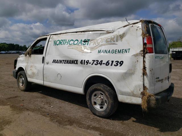 1GCWGFCA1B1175576 - 2011 CHEVROLET EXPRESS G2 WHITE photo 2