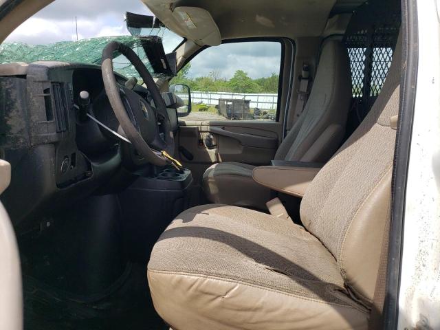 1GCWGFCA1B1175576 - 2011 CHEVROLET EXPRESS G2 WHITE photo 7