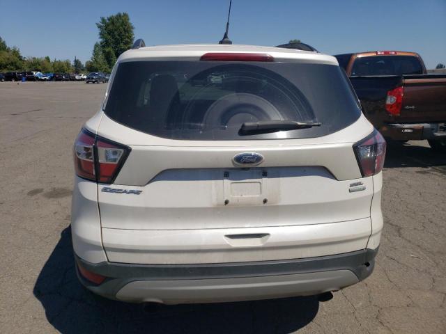 1FMCU0HD7JUB71424 - 2018 FORD ESCAPE SEL Biały zdjęcie 6