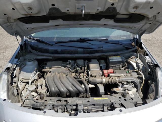 3N1CN7AP5FL928338 - 2015 NISSAN VERSA S ვერცხლისფერი ფოტო 11