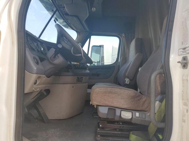 1FUGGLDR6GLGX2105 - 2016 FREIGHTLINER CASCADIA 1 白色 照片 5