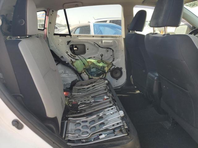JTMRJREV0HD068641 - 2017 TOYOTA RAV4 HV LE أبيض صورة 11