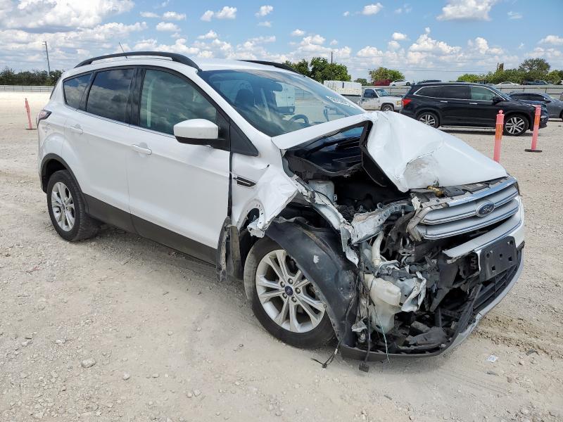 1FMCU0GD9JUD20496 - 2018 FORD ESCAPE SE Weiß Foto 4