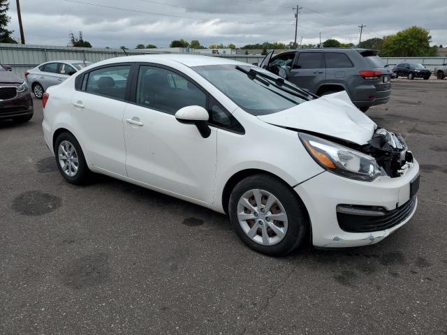 KNADM4A39G6598079 - 2016 KIA RIO LX WHITE photo 4