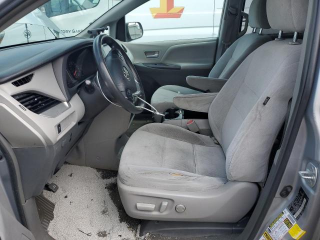 5TDJK3DC5FS125313 - 2015 TOYOTA SIENNA LE SILVER photo 7