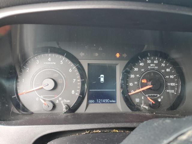 5TDJK3DC5FS125313 - 2015 TOYOTA SIENNA LE SILVER photo 9