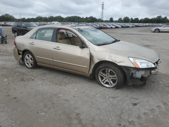 1HGCM567X7A083493 - 2007 HONDA ACCORD EX GOLD photo 4