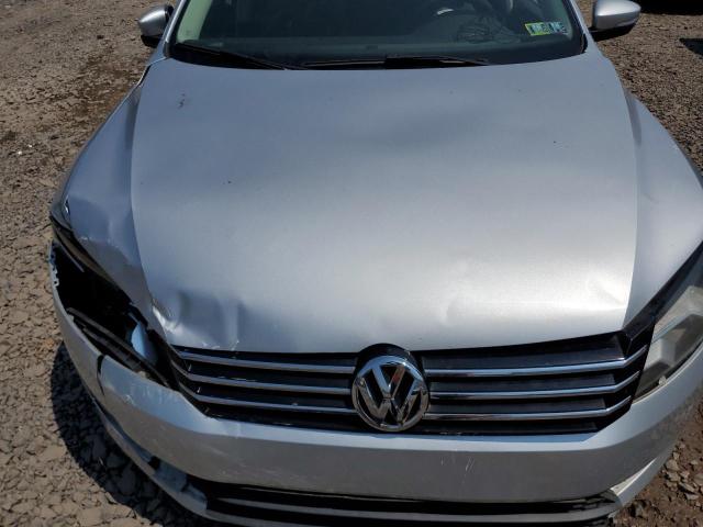 1VWAP7A34DC004331 - 2013 VOLKSWAGEN PASSAT S Silber Foto 11