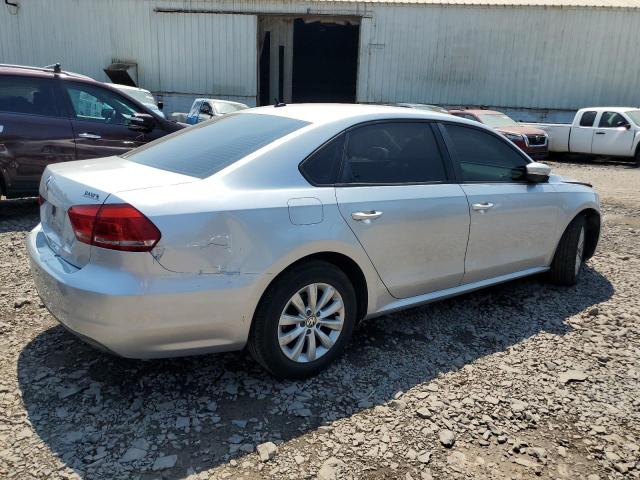 1VWAP7A34DC004331 - 2013 VOLKSWAGEN PASSAT S Silber Foto 3