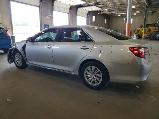 4T1BF1FK9CU005065 - 2012 TOYOTA CAMRY BASE SILVER photo 2