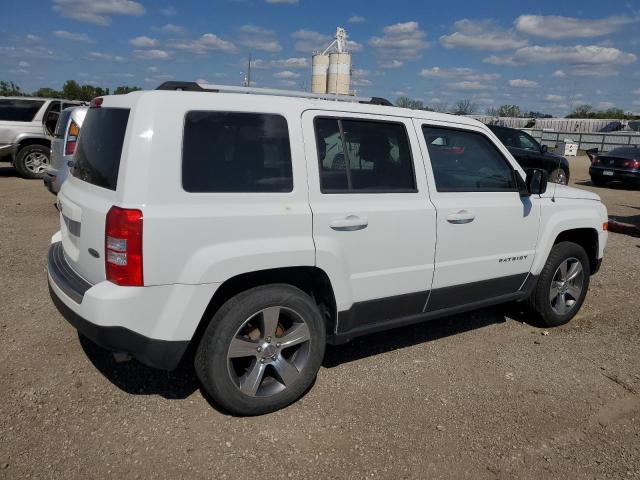 1C4NJRFB4GD809052 - 2016 JEEP PATRIOT LATITUDE WHITE photo 3