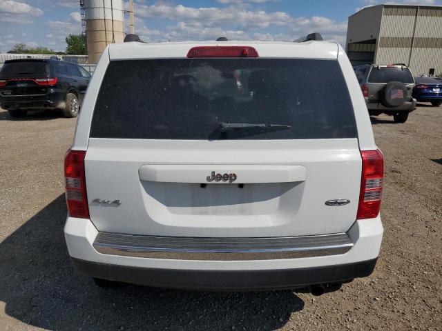 1C4NJRFB4GD809052 - 2016 JEEP PATRIOT LATITUDE WHITE photo 6