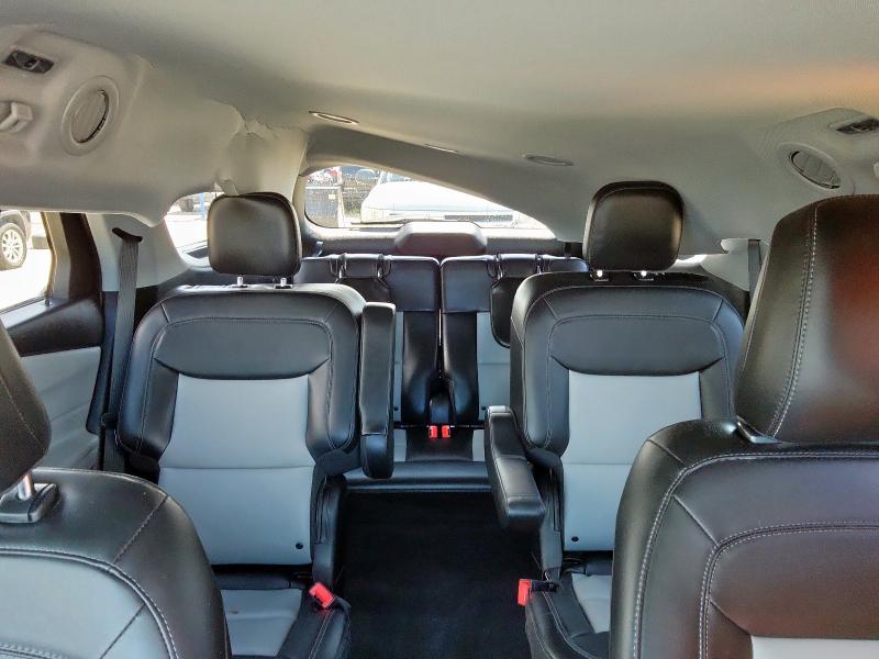 1FMSK7DHXNGB64989 - 2022 FORD EXPLORER XLT მწვანე ფოტო 10