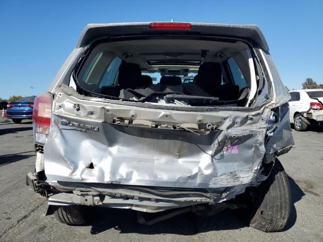 JF2SJAGC8JH454979 - 2018 SUBARU FORESTER 2.5I PREMIUM Silber Foto 6