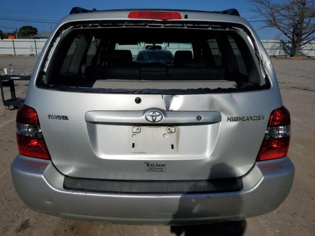 JTEGD21A340105395 - 2004 TOYOTA HIGHLANDER SILVER photo 6