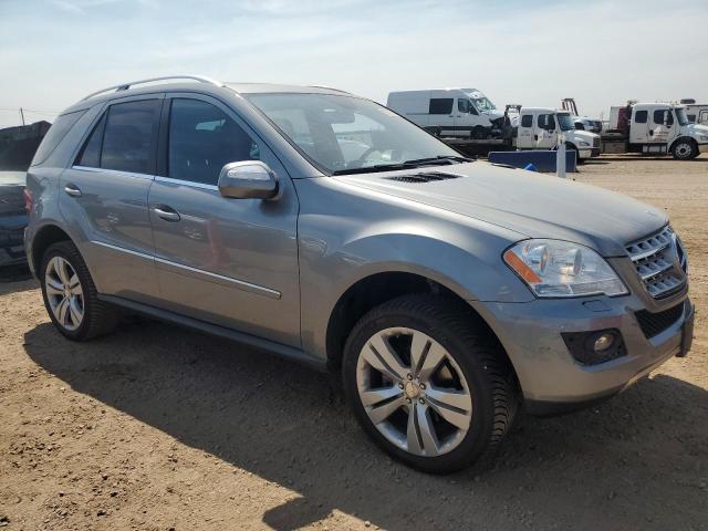 4JGBB8GB3AA556772 - 2010 MERCEDES-BENZ ML 350 4MATIC GRAY photo 4