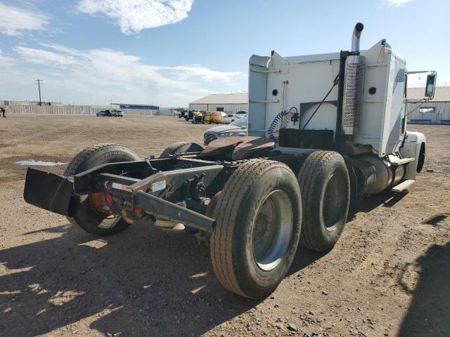 1FUYDDYB9TP623254 - 1996 FREIGHTLINER CONVENTION FLD120 WHITE photo 4