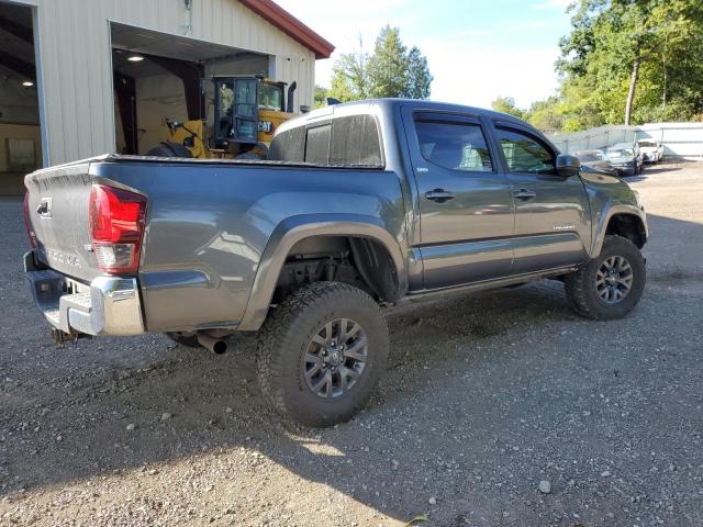 3TMCZ5AN1PM549871 - 2023 TOYOTA TACOMA DOUBLE CAB ნაცრისფერი ფოტო 3