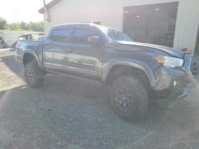 3TMCZ5AN1PM549871 - 2023 TOYOTA TACOMA DOUBLE CAB ნაცრისფერი ფოტო 4