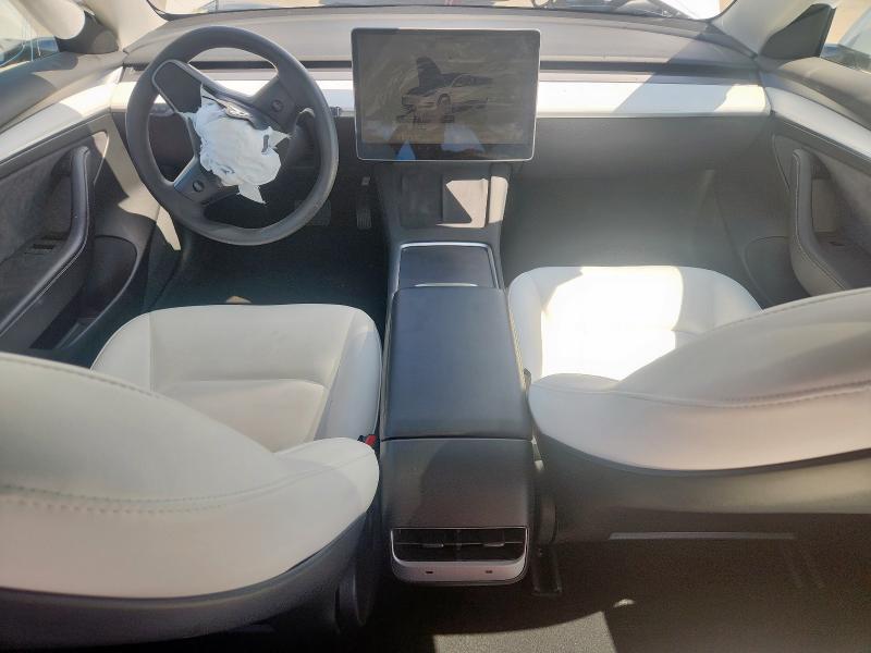 5YJ3E1EA6PF466629 - 2023 TESLA MODEL 3 Weiß Foto 8