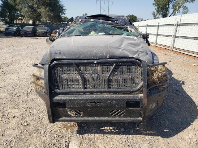 3C63RRJL5JG393031 - 2018 RAM 3500 LARAMIE BLACK photo 5