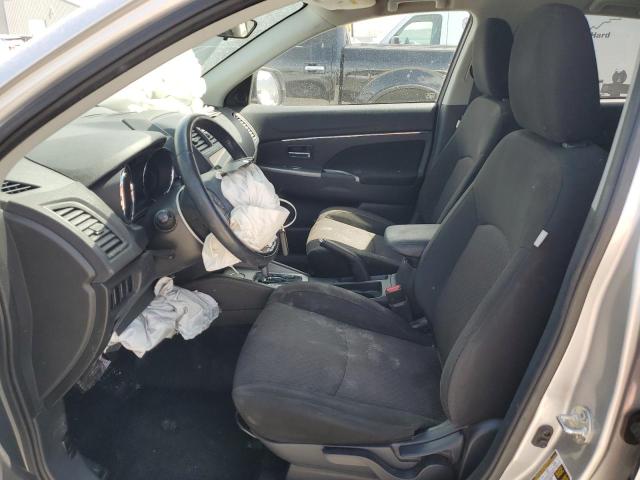 JA4AP4AU6KU021546 - 2019 MITSUBISHI OUTLANDER SE SILVER photo 7