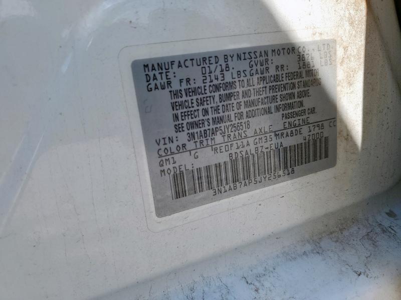 3N1AB7AP5JY256518 - 2018 NISSAN SENTRA S 白色 照片 12