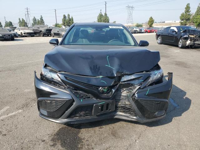 4T1G11AK3RU921759 - 2024 TOYOTA CAMRY SE NIGHT SHADE BLACK photo 5