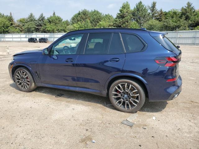 5UX43EU02S9002684 - 2025 BMW X5 XDRIVE50E BLUE photo 2