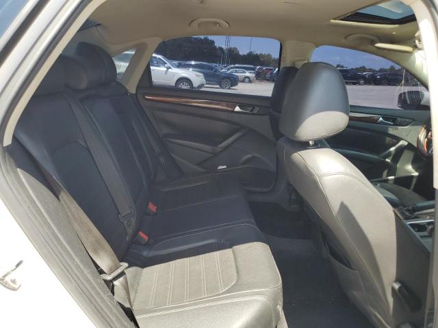 1VWCH7A38DC002698 - 2013 VOLKSWAGEN PASSAT SEL WHITE photo 10
