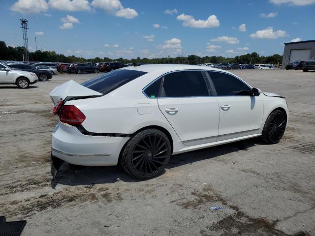 1VWCH7A38DC002698 - 2013 VOLKSWAGEN PASSAT SEL WHITE photo 3