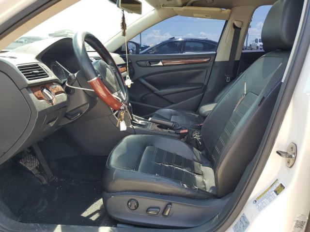 1VWCH7A38DC002698 - 2013 VOLKSWAGEN PASSAT SEL WHITE photo 7