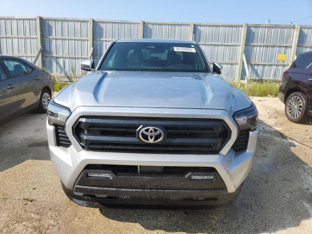3TMLB5JN1SM113602 - 2025 TOYOTA TACOMA DOUBLE CAB 银色 照片 5