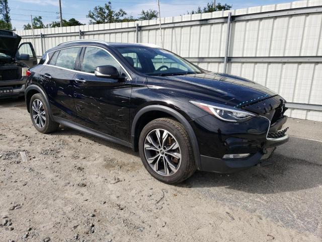 SJKCH5CR6JA054215 - 2018 INFINITI QX30 BASE BLACK photo 4