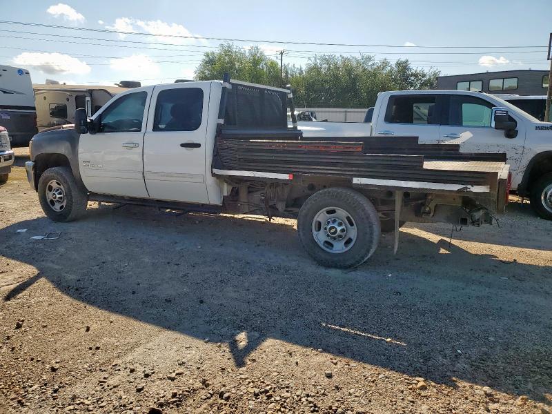 1GC1KVCG5BF106402 - 2011 CHEVROLET SILVERADO K2500 HEAVY DUTY WHITE photo 2