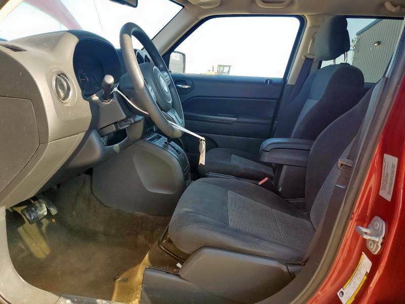 1C4NJRBB5HD104428 - 2017 JEEP PATRIOT SPORT RED photo 7