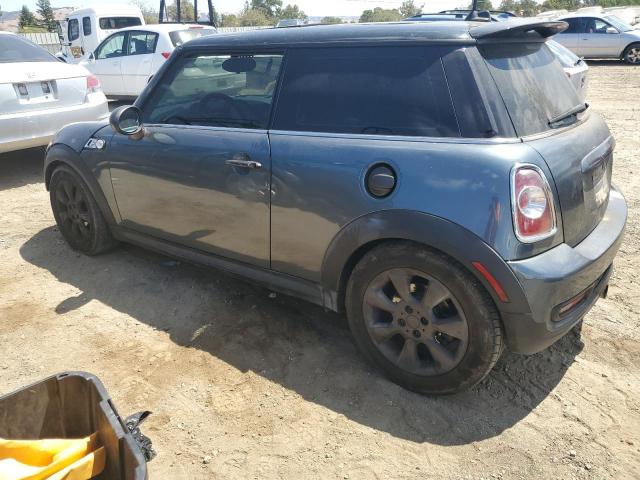 WMWSV3C56BTY21489 - 2011 MINI COOPER S GRAY photo 2