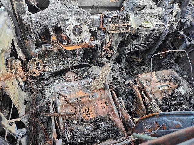 1J4NF1GB1BD100776 - 2011 JEEP PATRIOT SPORT SILVER photo 8