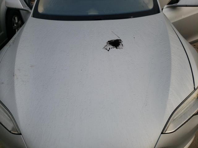 5YJSA1E16GF156956 - 2016 TESLA MODEL S Արծաթագույն լուսանկար 11