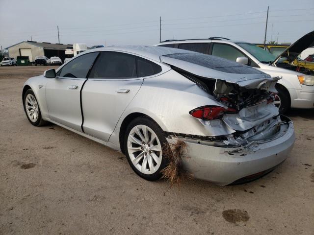 5YJSA1E16GF156956 - 2016 TESLA MODEL S Արծաթագույն լուսանկար 2